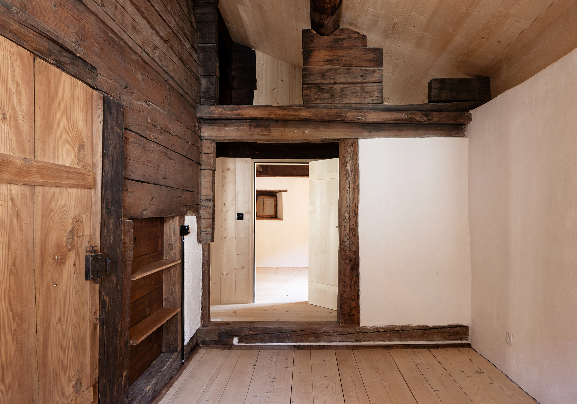 Wohnhaus Castrisch, Roth Architektinnen